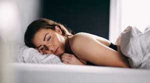 6 Vorteile Nackt zu schlafen: Ist es gesund? | freundin.de