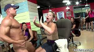 XVIDEOS.COM