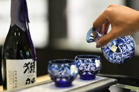 Traditional Japanese Craft Edo Kiriko Glassware from Kagami Crystal |  JAPANKURU | - JAPANKURU Let's share our Japanese Stories!