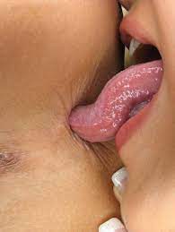 Ass licking woman