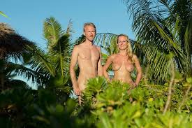 Adam sucht Eva: Immer mehr Nackte auf der Insel | Abendzeitung München