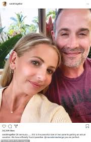 Sarah Michelle Gellar looks blissful in paradise as she shares Maui  vacation snaps with her family