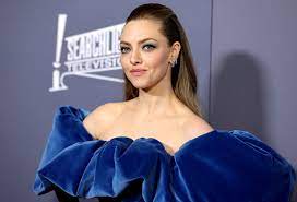 Amanda seyfried blowjob