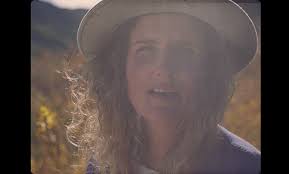 Lauren Scott-Phillips and the moving love light of 'Handsome Woman'  (Official Video) - AMERICAN PANCAKE