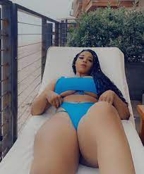 Get Steamy with Dee Shanell's OnlyFans Gallery!