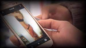 Australien: Facebook bittet User, Nacktbilder hochzuladen - Video - WELT