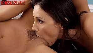 Gifs De Sexo - Chupando a buceta