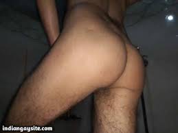 Nude twink boy posing smooth bubble butt - Indian Gay Site