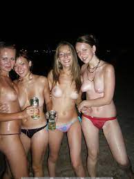 Selfie naked group - 4 photos