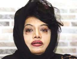 এখনও আক্ষেপের সুর শোনা যায় তার মুখ থেকে