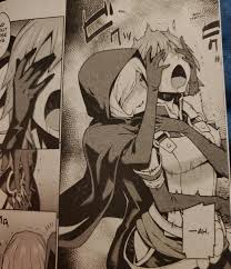 Wonder why Freya didn't notice his immunity before. She's touching Bell  barehanded staring him in the face. Where the random Ganesha tamer is being  touched by gloved hands from behind. Bells red
