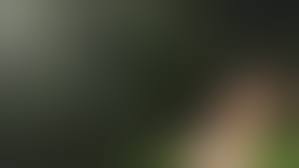 Nackt im Garten und auf dem Balkon: Was ist erlaubt?