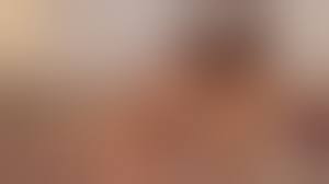 Naked kissing lesbians
