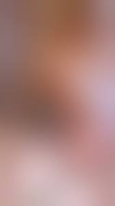 Knackiges Teen Girl macht im Bad ein Nackt Selfie Bild | pics4men.com