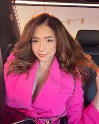 pokimane on Twitter: 