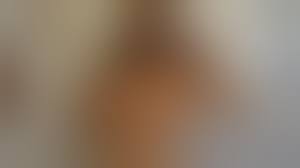 Geile Schnecke macht Nackt Selfies vor dem Spiegel - HDPornos.net