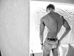 Yuuki Kinchiku, gymer trẻ body cực chuẩn thích khoe múi