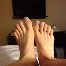 Kitty's Feet << wikiFeet