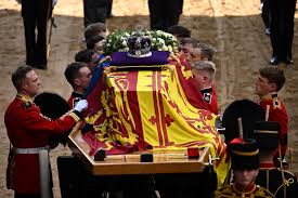 2,000 guests are due to attend Queen Elizabeth's funeral at Westminster  Abbey : NPR