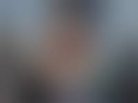 Blonde Büromaus zeigt ihre nackte Muschi - Privat Sex Bilder