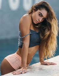 Top 10 Instagram Models You Need To Follow