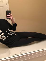 I luv my soft and tight leggings | Scrolller