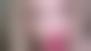 Patricia Goddess - Red lips fetish - FemdomUp.net