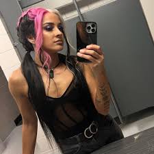 Dakota Kai - Free pics, galleries & more at Babepedia