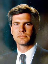 Memorable Manitobans: Members of the Thirty-Fifth Legislative Assembly of  Manitoba (1990-1995)