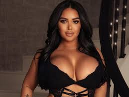 Curvyexoticbabe (30 YO woman) XXX hot live cam sex show - Chat and webcam  sex with Curvyexoticbabe