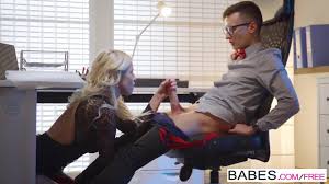 Babes - Office Obsession - Employee Of The Month starring Karol Lilien