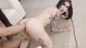 Female deep anal fisting - ThisVid.com