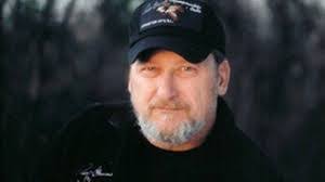 Tim Grounds's Instagram, Twitter & Facebook