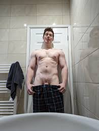 23 M Uk DMs always welcome (ustevesmith5910) - Reddit