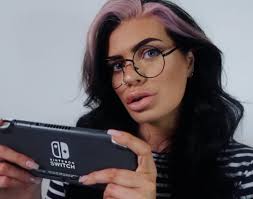 Calamity ASMR - Free pics, galleries & more at Babepedia
