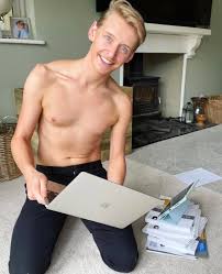 James Cowe on X: Home study or watching porn 🤷‍♂️ t.co0TZAzaL71y  t.comRrmVXjku4  X