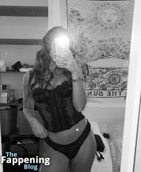 misstoohottohandle  yourbeautifulvictoria Nude Leaks OnlyFans Photo 2 |  TheFappening