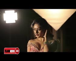 Anu Emmanuel Navel Show Latest