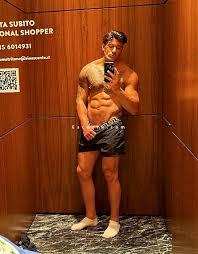 Uomo cerca donna escort Matthew Frost a Firenze 353 442 1891 - EscortA