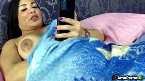 Madrasta assistindo o enteado comer a namorada gostosa e safada - XNXX.COM