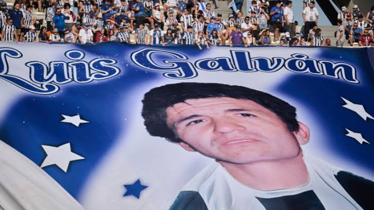 El tremendo homenaje de la hinchada de Talleres para Luis Galván - Club Atlético Talleres