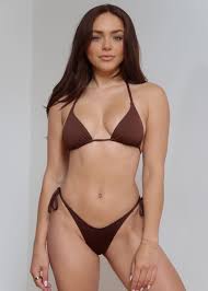 Oana Gregory - Free pics, galleries & more at Babepedia