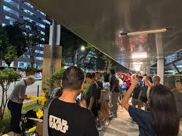 Sborra in bocca alla figlia