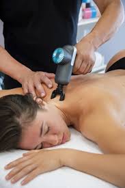 Corso di Massaggio Muscolare con Pistola a Vibro-Percussione | Evolution  Academy®