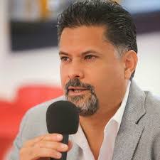 Fausto Marquez's Instagram, Twitter & Facebook