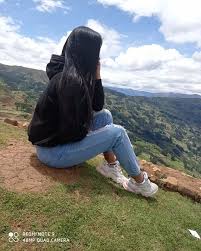 Çoxdandı qız şəkilləri paylaşmirdim. Səhifədə qız varki mən ...