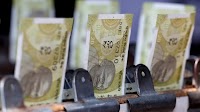 POLL Asian FX bulls gain momentum as dollar stays under pressure
