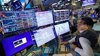 Dow Futures Rise As Investors Shift Focus To Earnings: FLY, XYZ, SOUN, TTD Among Stocks To Watch By Stocktwits