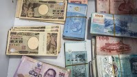 Tariffs Rip Through Southeast Asia Stocks, Sink Vietnam’s Market