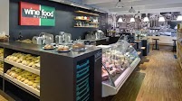 For Foodies: Wine Food Market